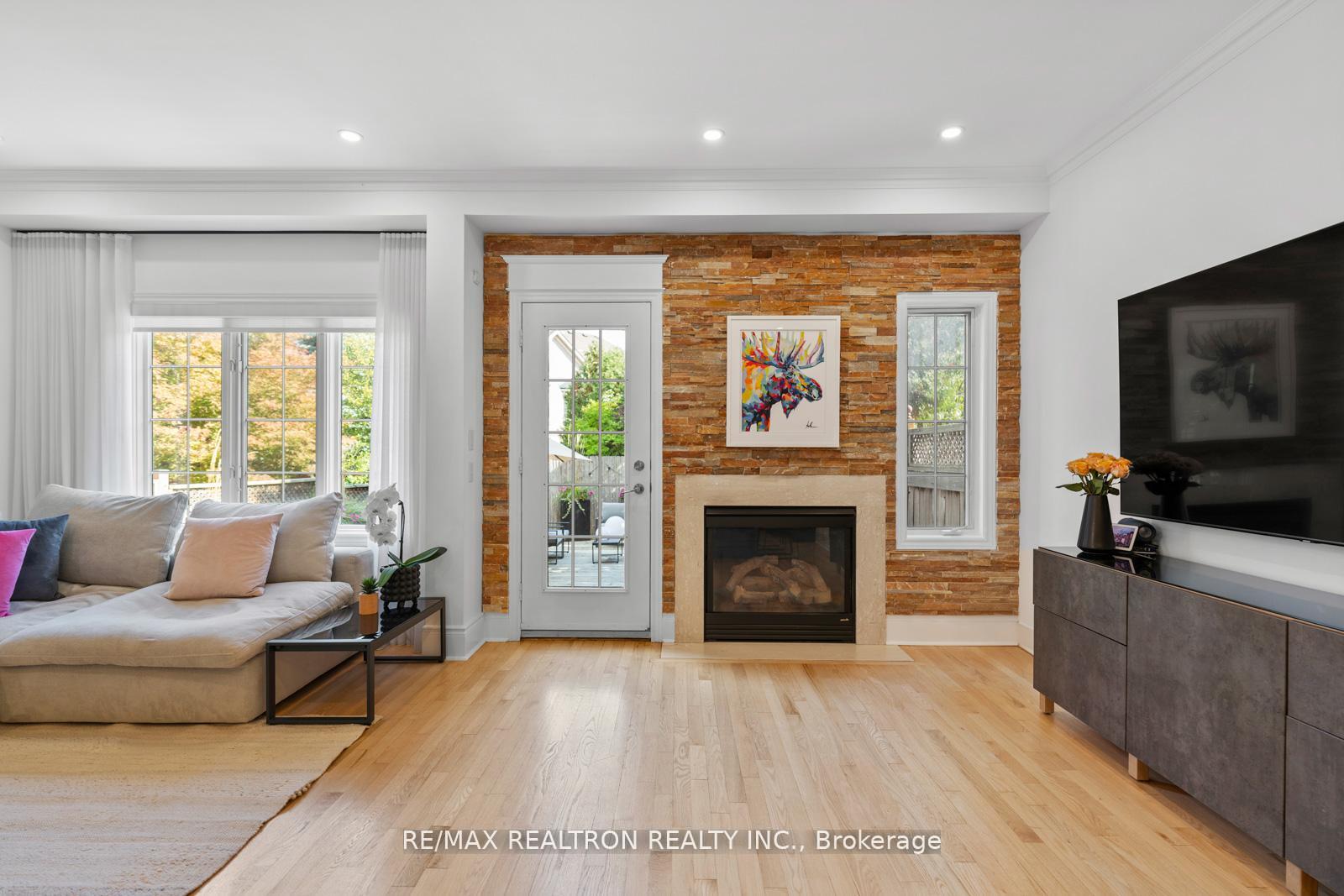 Photo 11 of 136 Kingsbridge Circle, Vaughan, Beverley Glen — HOMEH