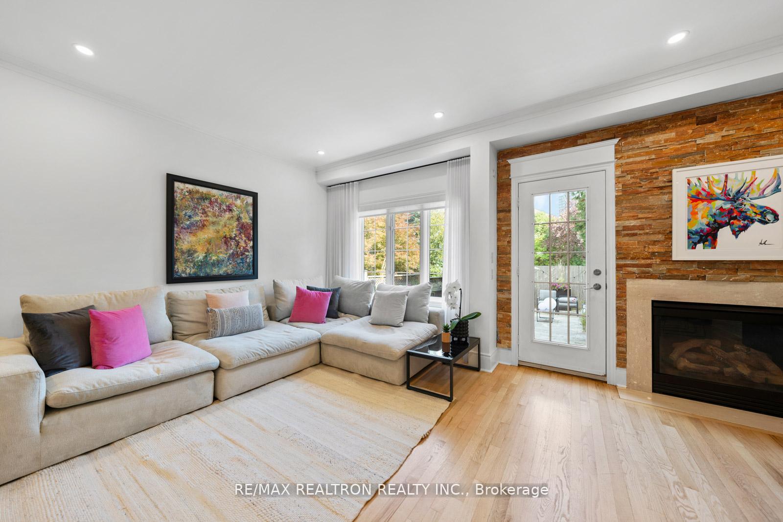 Photo 14 of 136 Kingsbridge Circle, Vaughan, Beverley Glen — HOMEH