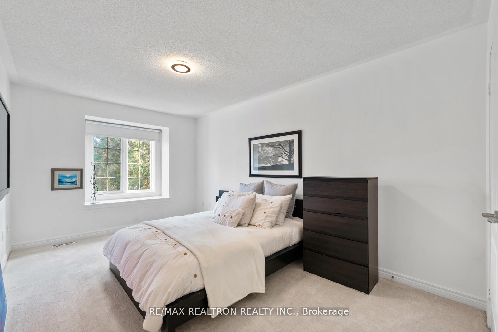 Photo 22 of 136 Kingsbridge Circle, Vaughan, Beverley Glen — HOMEH