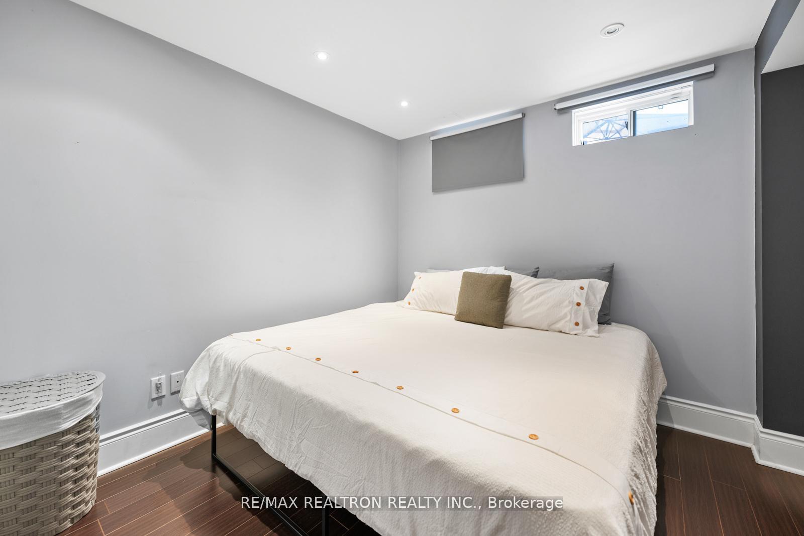 Photo 31 of 136 Kingsbridge Circle, Vaughan, Beverley Glen — HOMEH