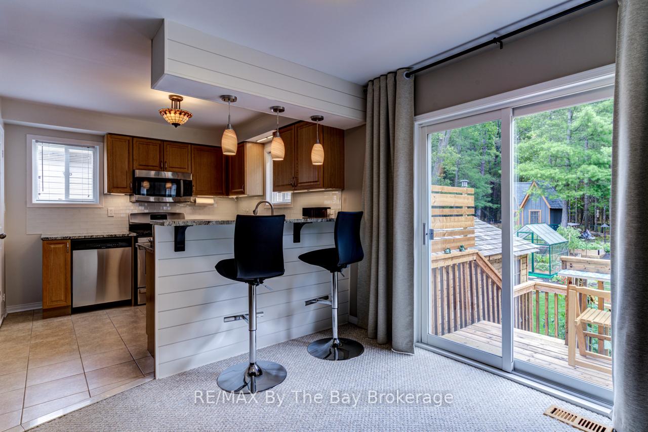 Photo 13 of 29 Cranberry Heights, Wasaga Beach — HOMEH