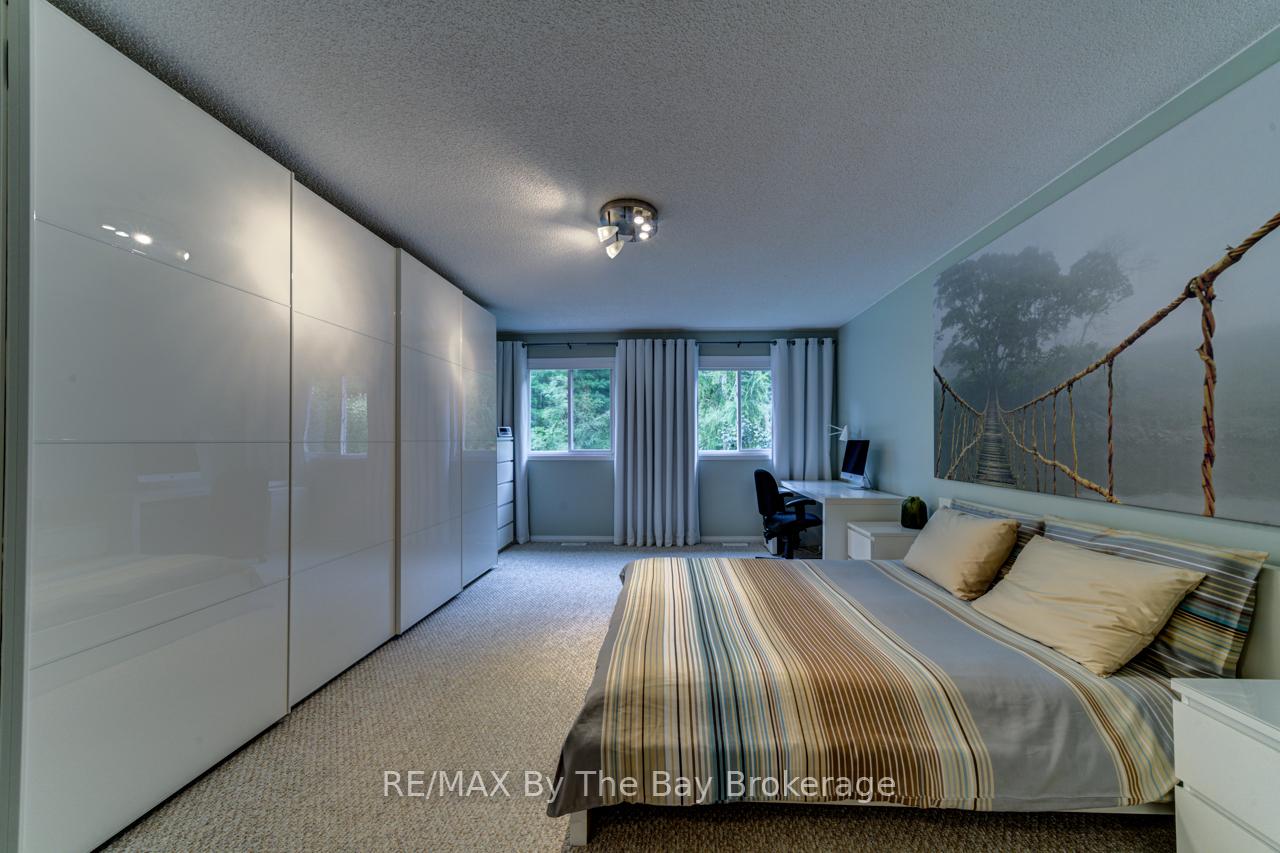 Photo 17 of 29 Cranberry Heights, Wasaga Beach — HOMEH