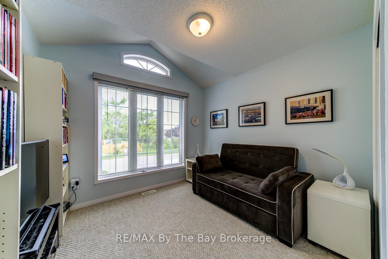 Photo 23 of 29 Cranberry Heights, Wasaga Beach — HOMEH