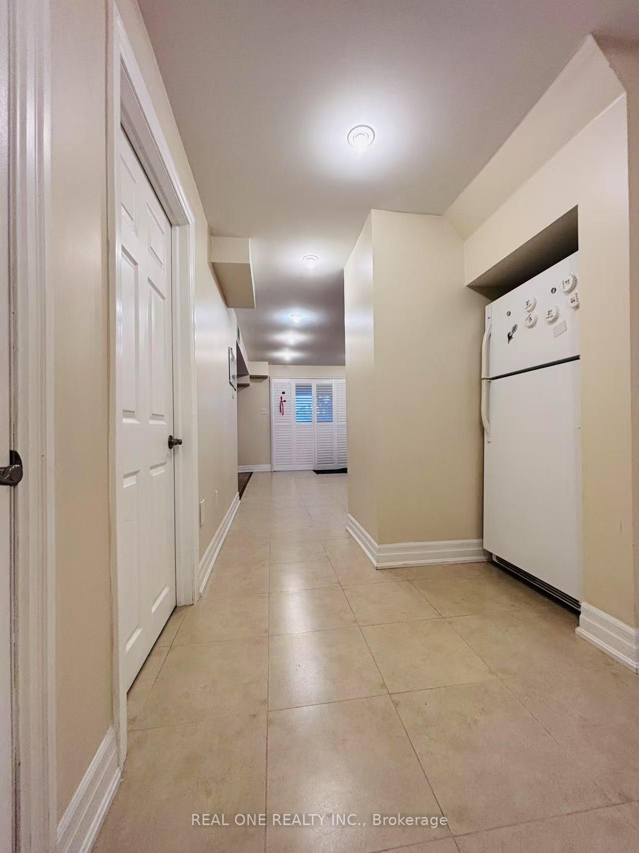 Photo 6 of Unit Basement, 11 Cherry Bush Road, Vaughan, Patterson — HOMEH