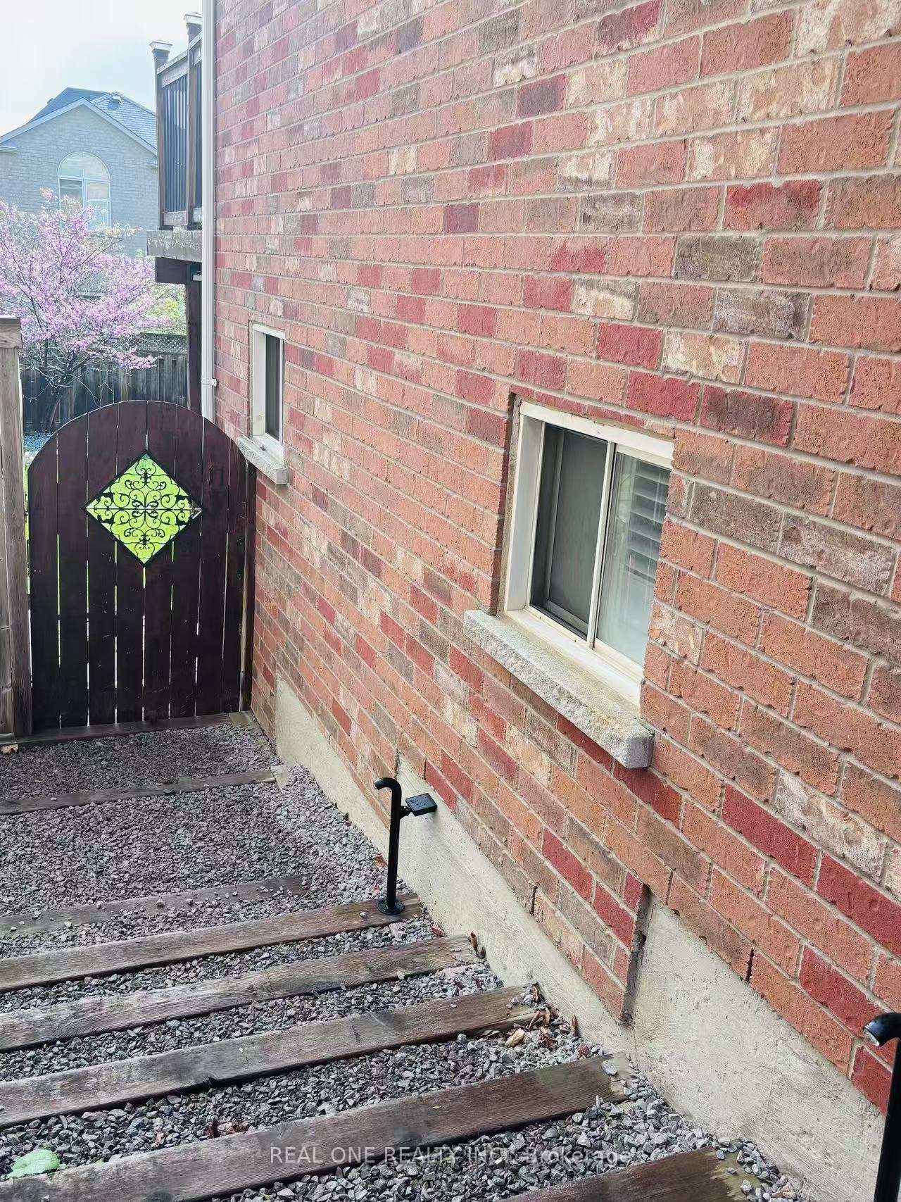 Photo 12 of Unit Basement, 11 Cherry Bush Road, Vaughan, Patterson — HOMEH