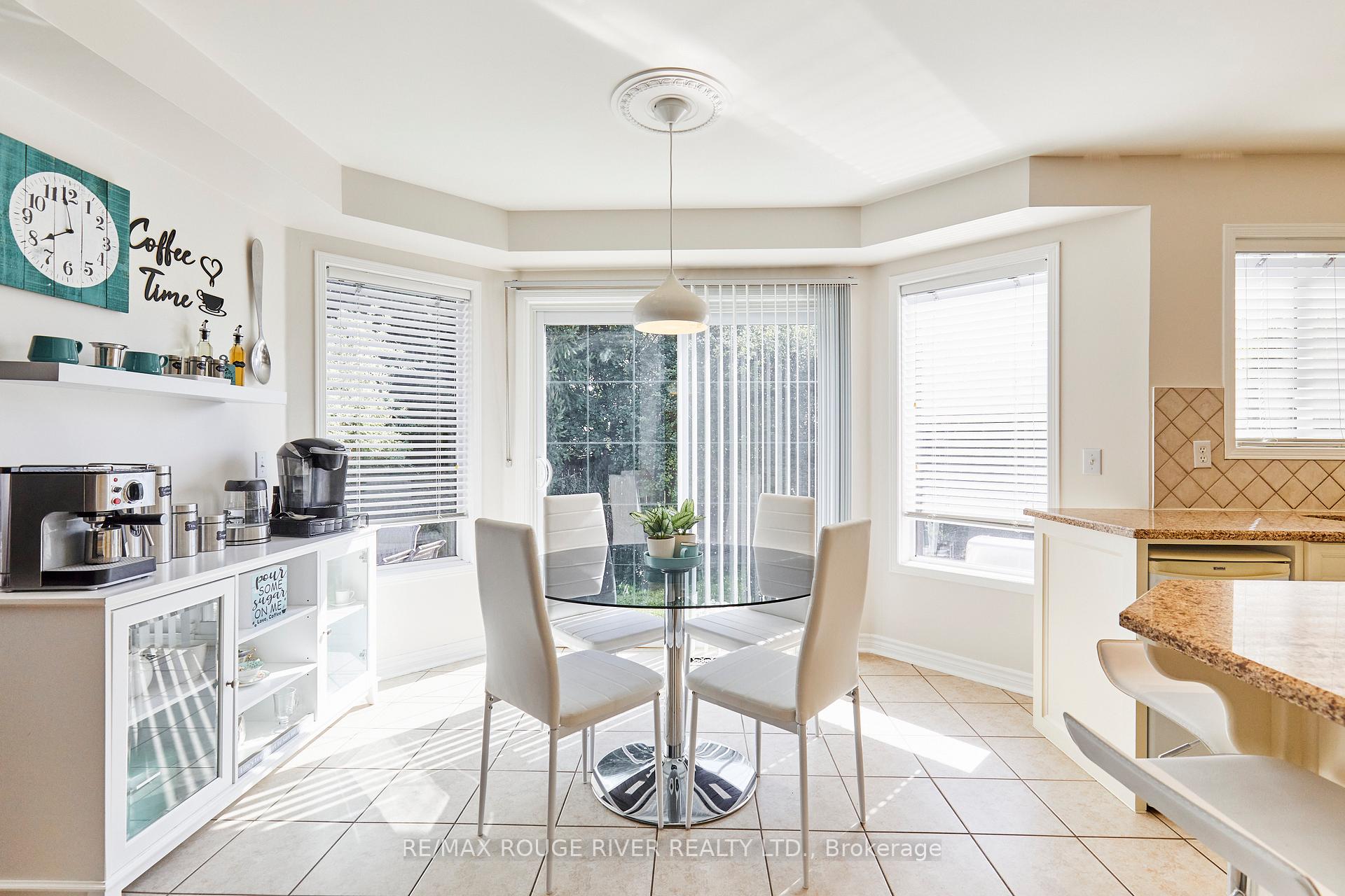 Photo 5 of 25 Constance Drive, Whitby, Williamsburg — HOMEH