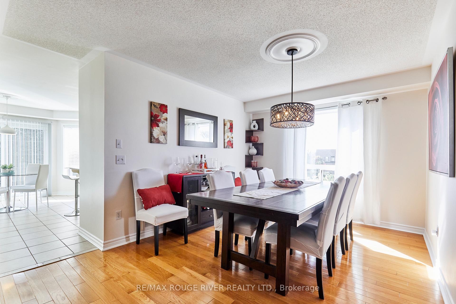 Photo 6 of 25 Constance Drive, Whitby, Williamsburg — HOMEH