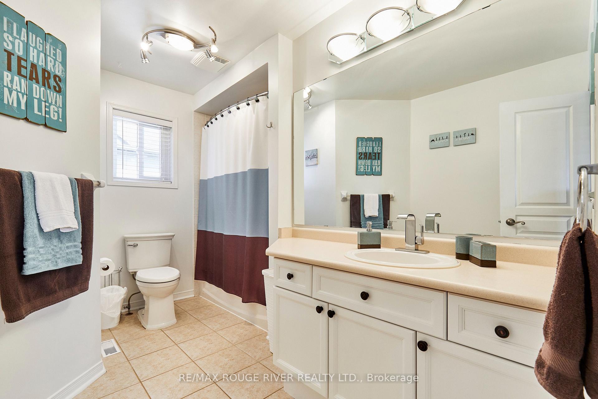 Photo 22 of 25 Constance Drive, Whitby, Williamsburg — HOMEH