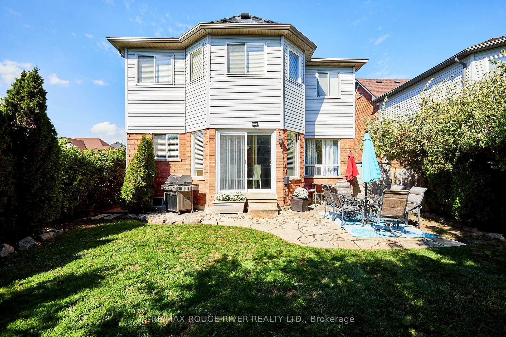Photo 32 of 25 Constance Drive, Whitby, Williamsburg — HOMEH