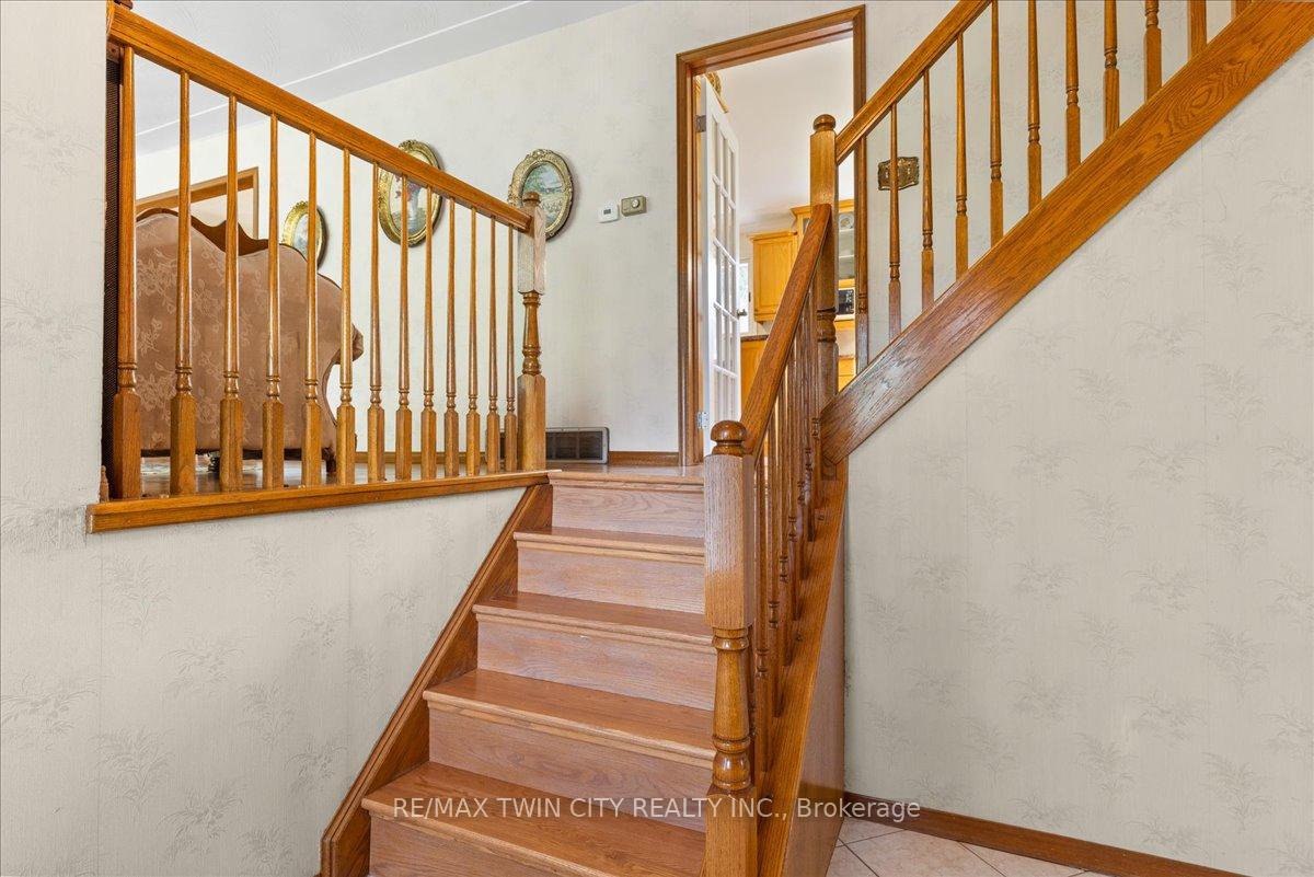 Photo 6 of 263 Normandy Avenue, Waterloo — HOMEH