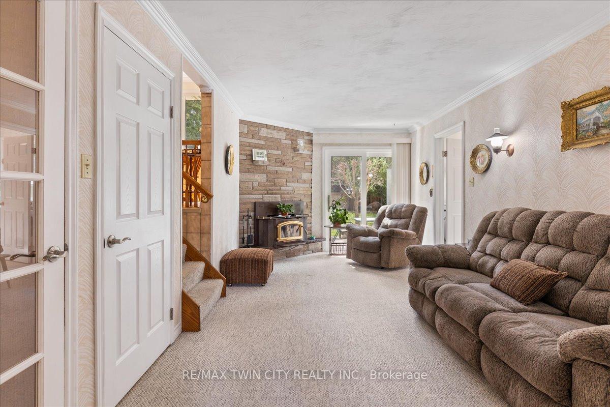 Photo 11 of 263 Normandy Avenue, Waterloo — HOMEH