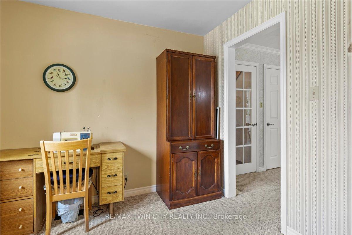Photo 15 of 263 Normandy Avenue, Waterloo — HOMEH