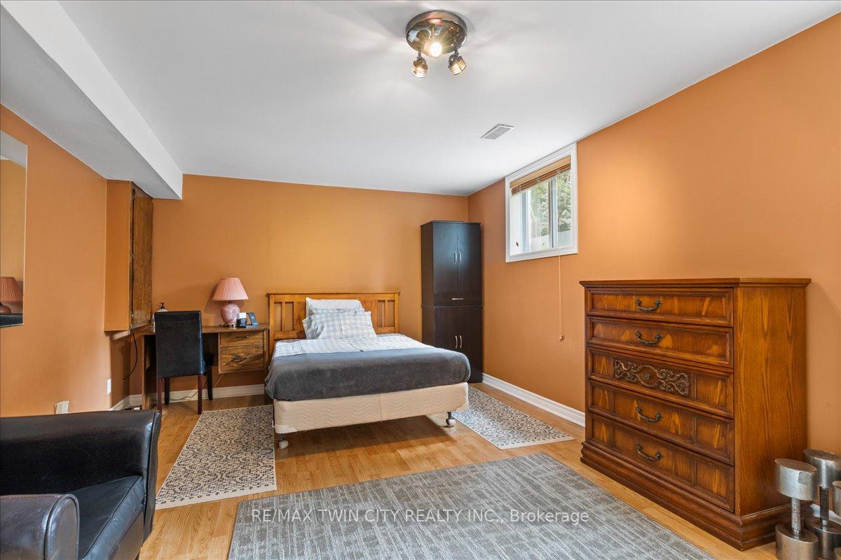 Photo 18 of 263 Normandy Avenue, Waterloo — HOMEH