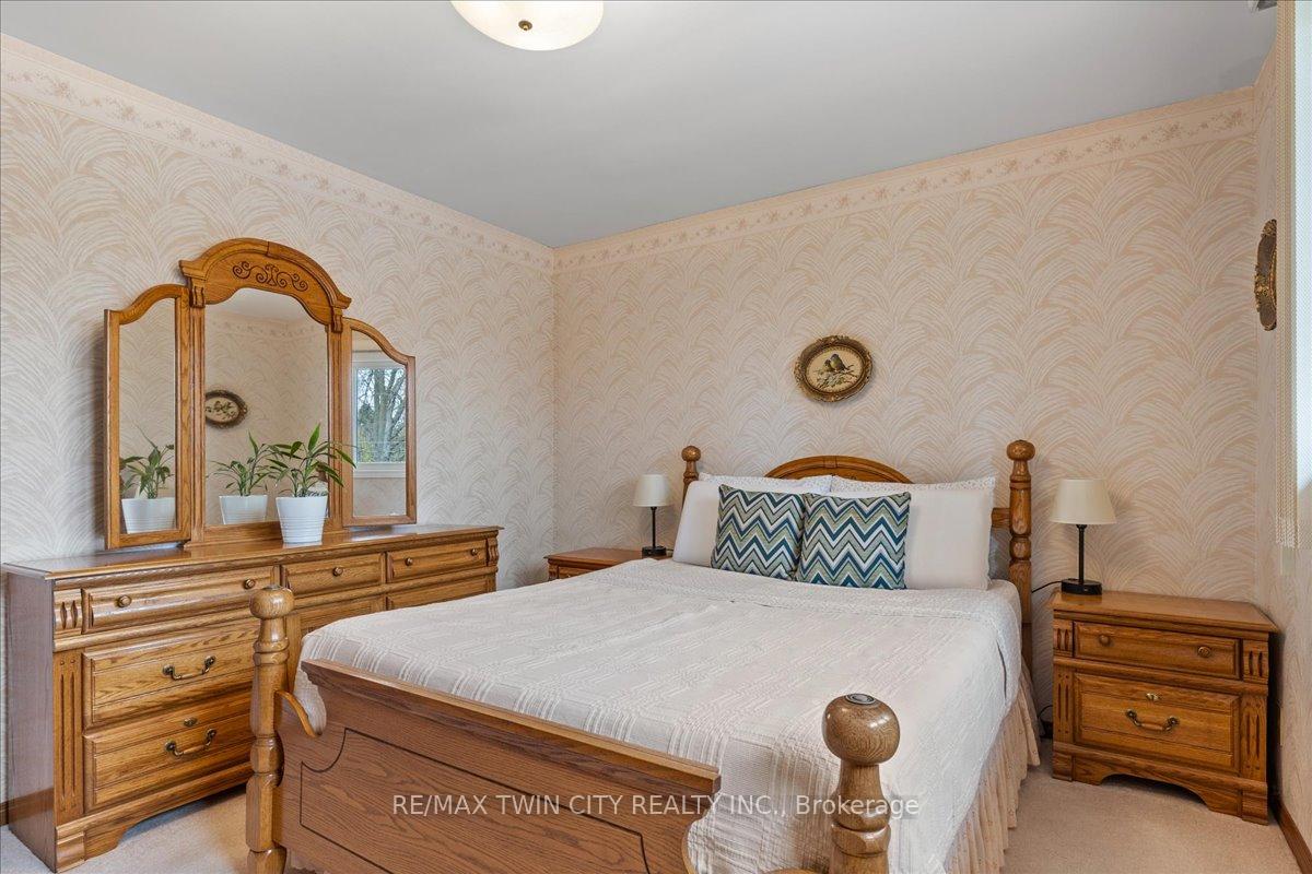 Photo 23 of 263 Normandy Avenue, Waterloo — HOMEH