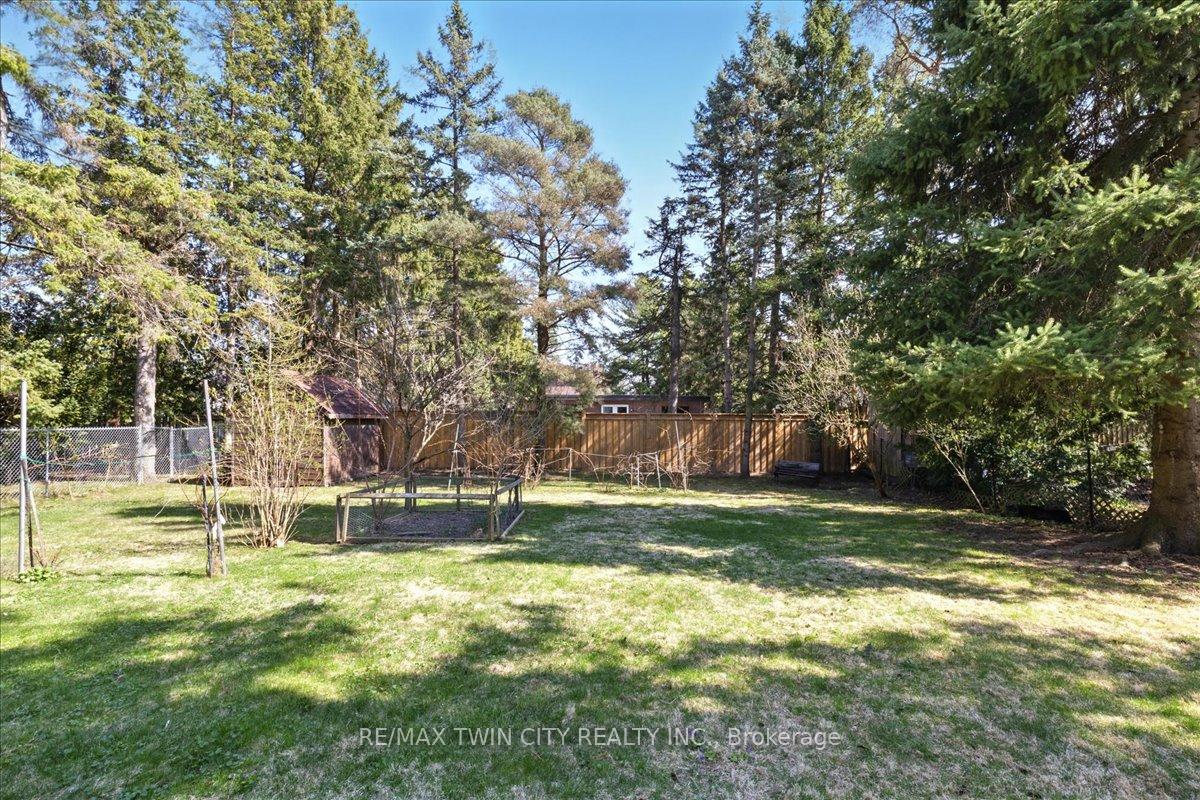 Photo 25 of 263 Normandy Avenue, Waterloo — HOMEH
