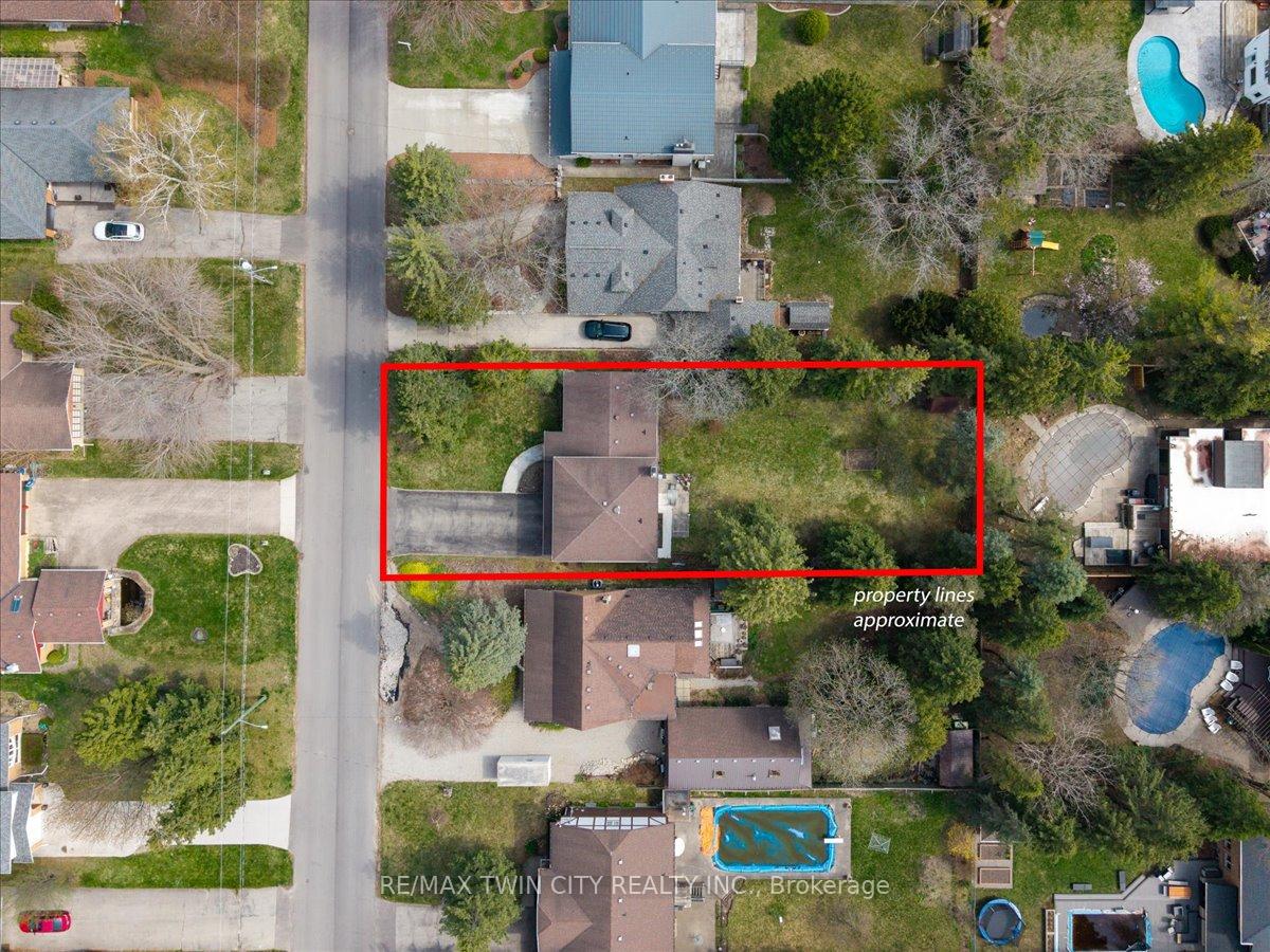 Photo 31 of 263 Normandy Avenue, Waterloo — HOMEH