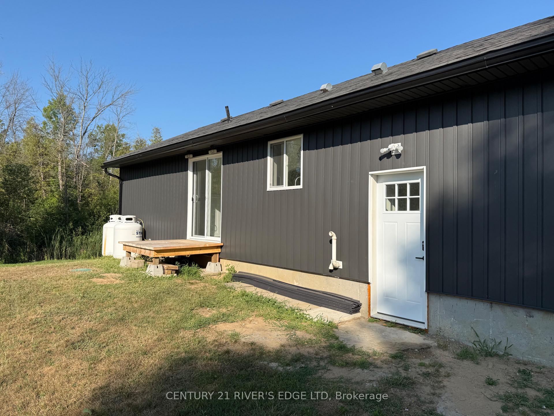 Photo 6 of 6385 6th Concession Road, Augusta, Augusta Twp — HOMEH