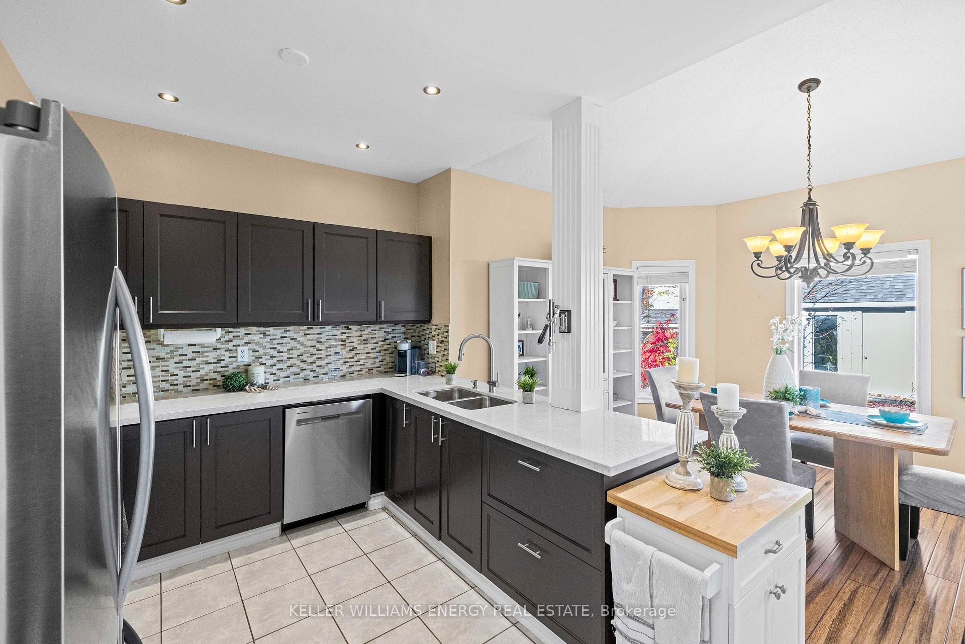 Photo 12 of 71 Sandford Crescent, Whitby, Rolling Acres — HOMEH