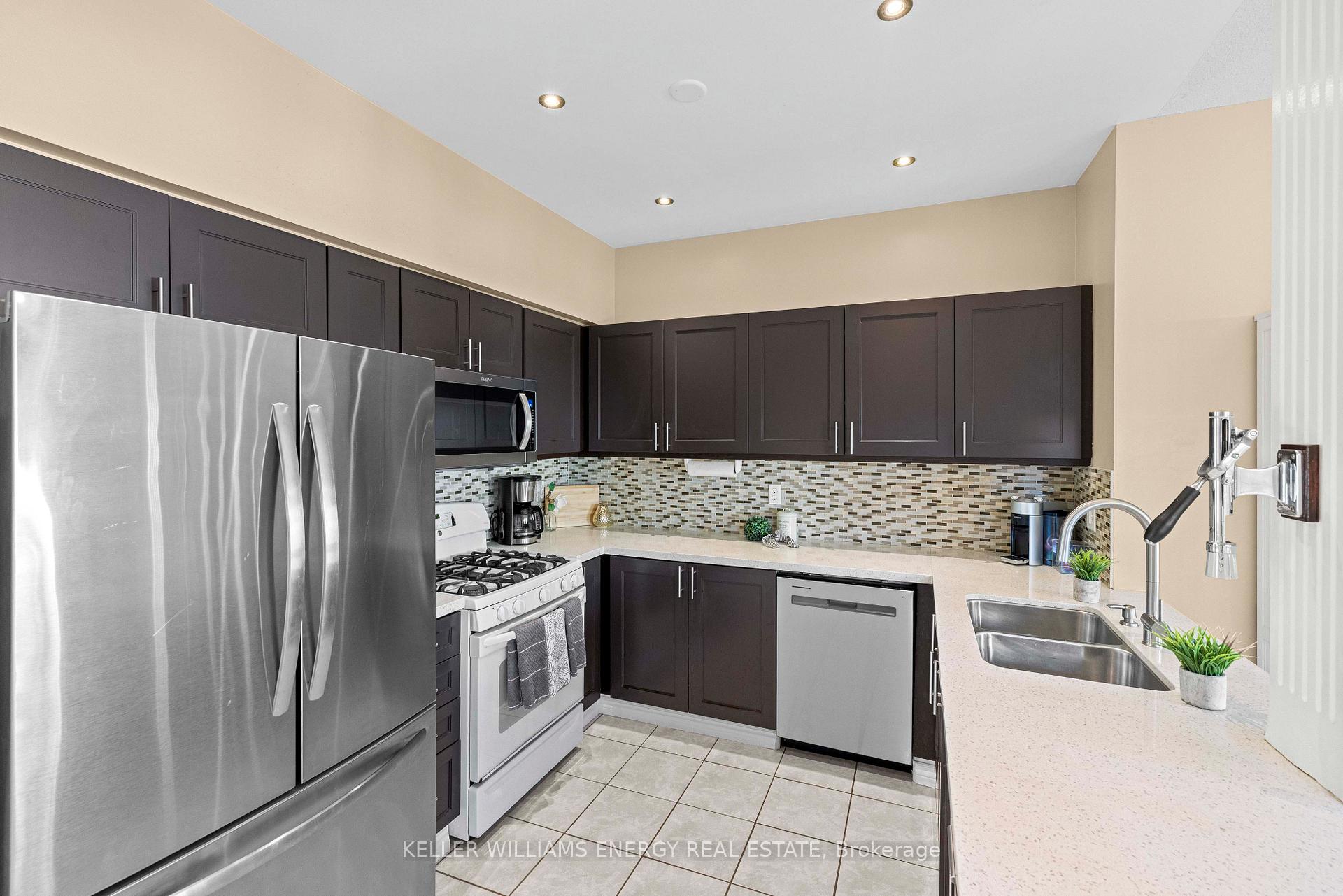 Photo 14 of 71 Sandford Crescent, Whitby, Rolling Acres — HOMEH
