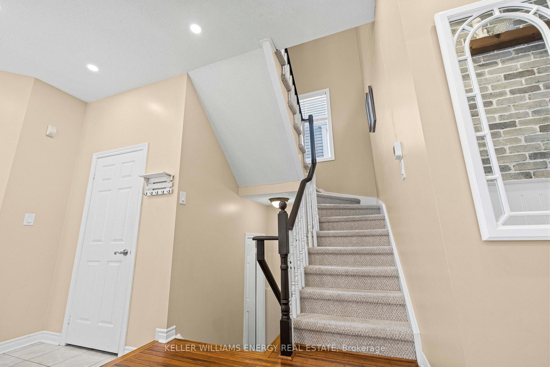 Photo 19 of 71 Sandford Crescent, Whitby, Rolling Acres — HOMEH