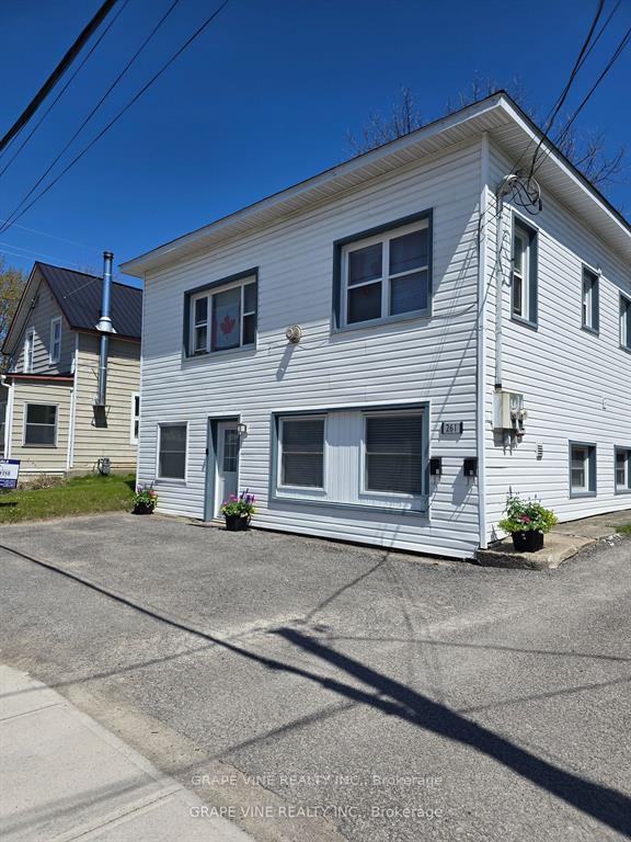 Photo 1 of 261 Elgin Street W, Arnprior — HOMEH