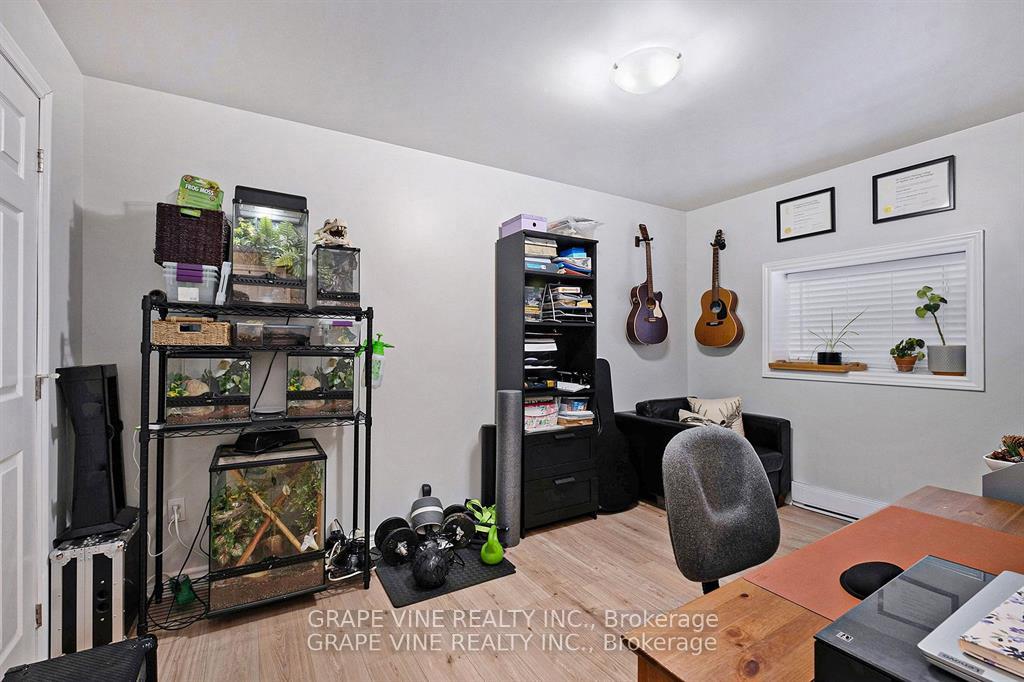 Photo 21 of 261 Elgin Street W, Arnprior — HOMEH