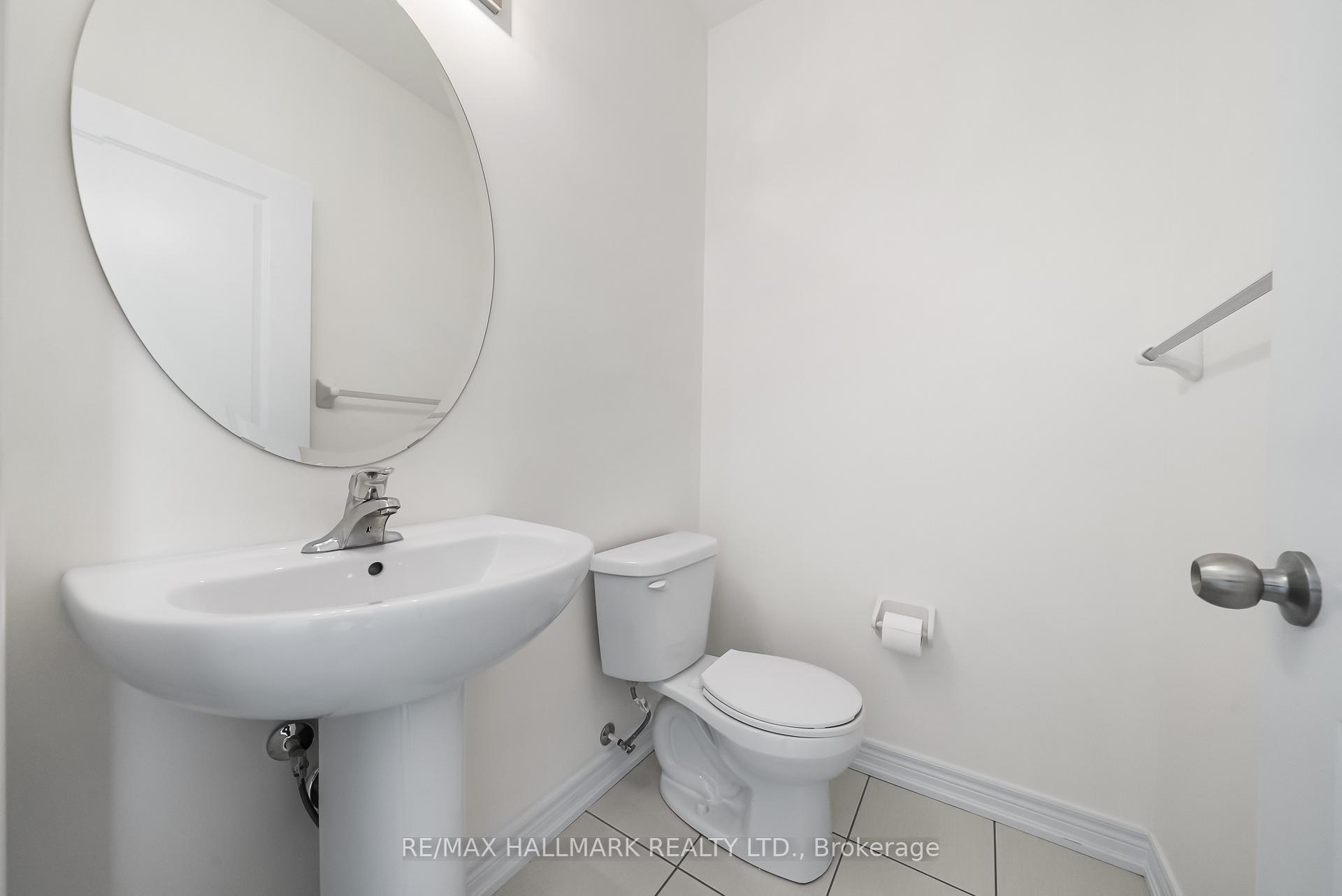 Photo 14 of 581 Barons Street, Vaughan, Kleinburg — HOMEH