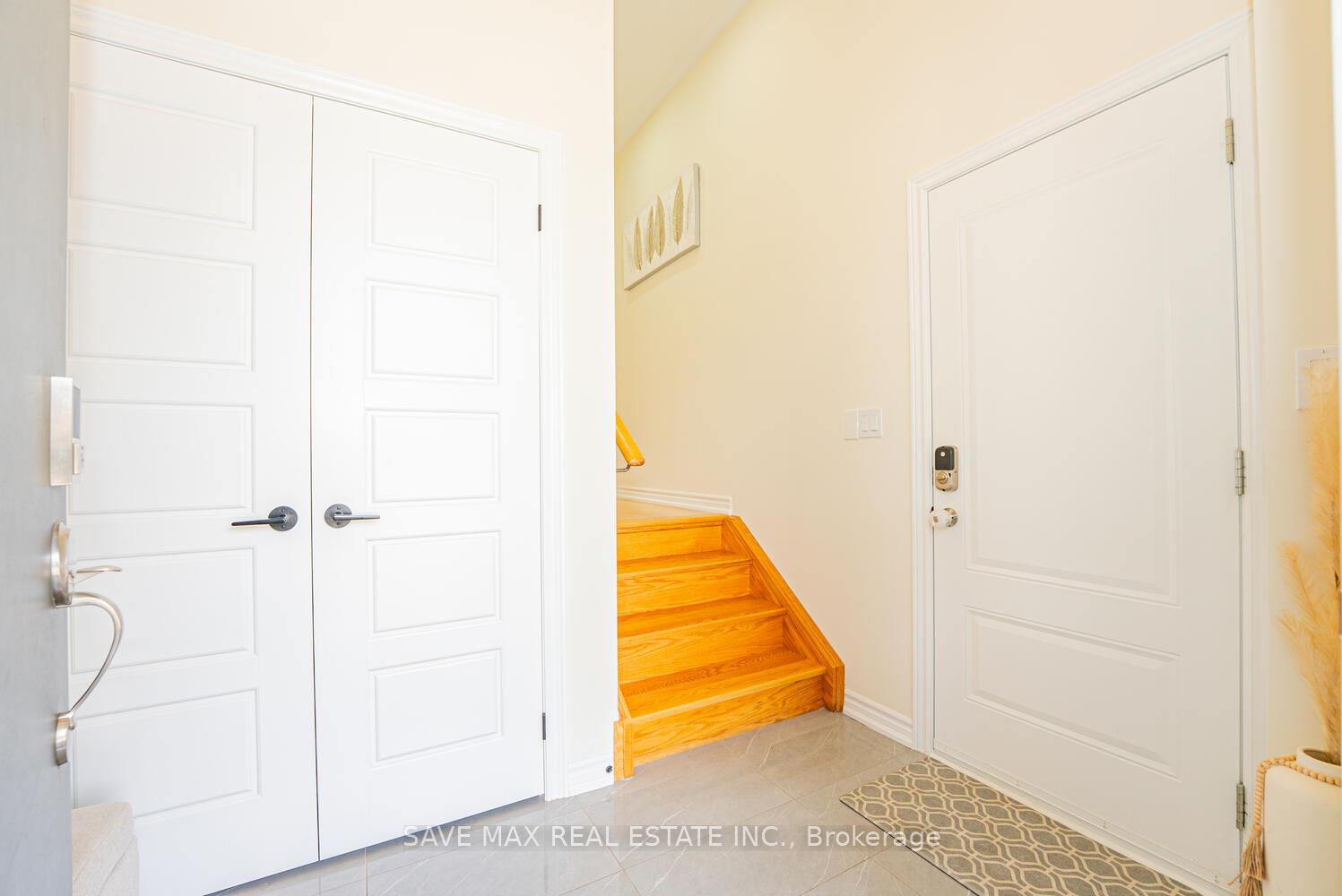 Photo 6 of 41 Closson Drive, Whitby, Rural Whitby — HOMEH