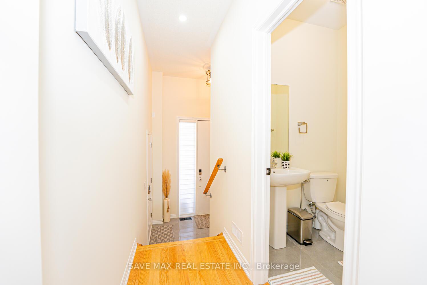 Photo 8 of 41 Closson Drive, Whitby, Rural Whitby — HOMEH