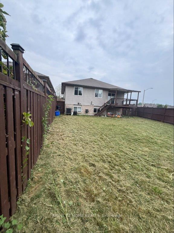 Photo 2 of 2320 Gatwick Avenue, Windsor — HOMEH