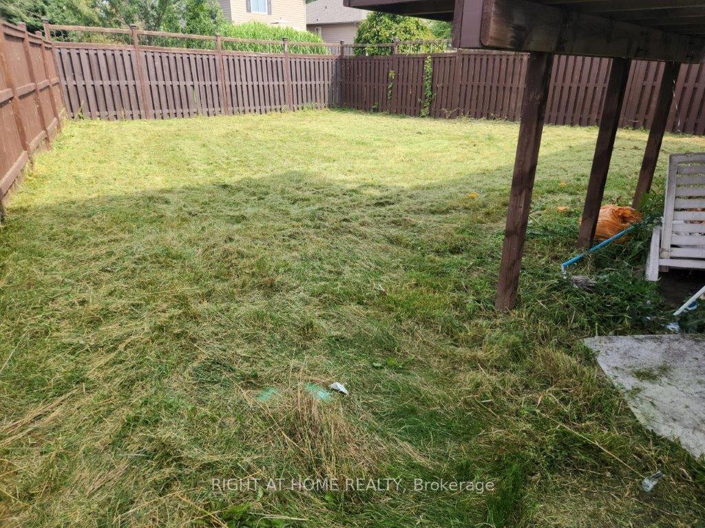 Photo 6 of 2320 Gatwick Avenue, Windsor — HOMEH