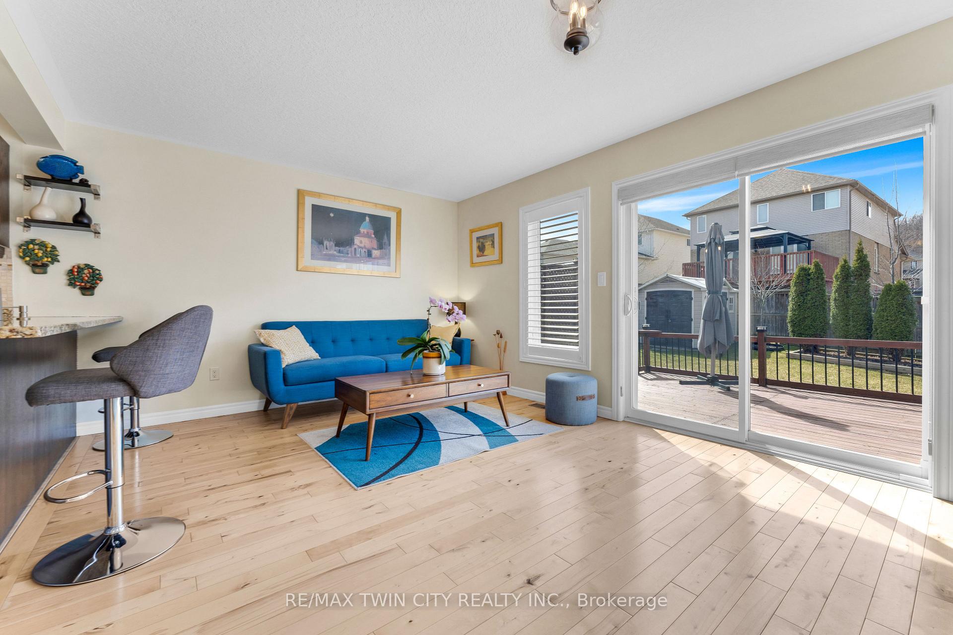 Photo 11 of 572 Altheim Crescent, Waterloo — HOMEH