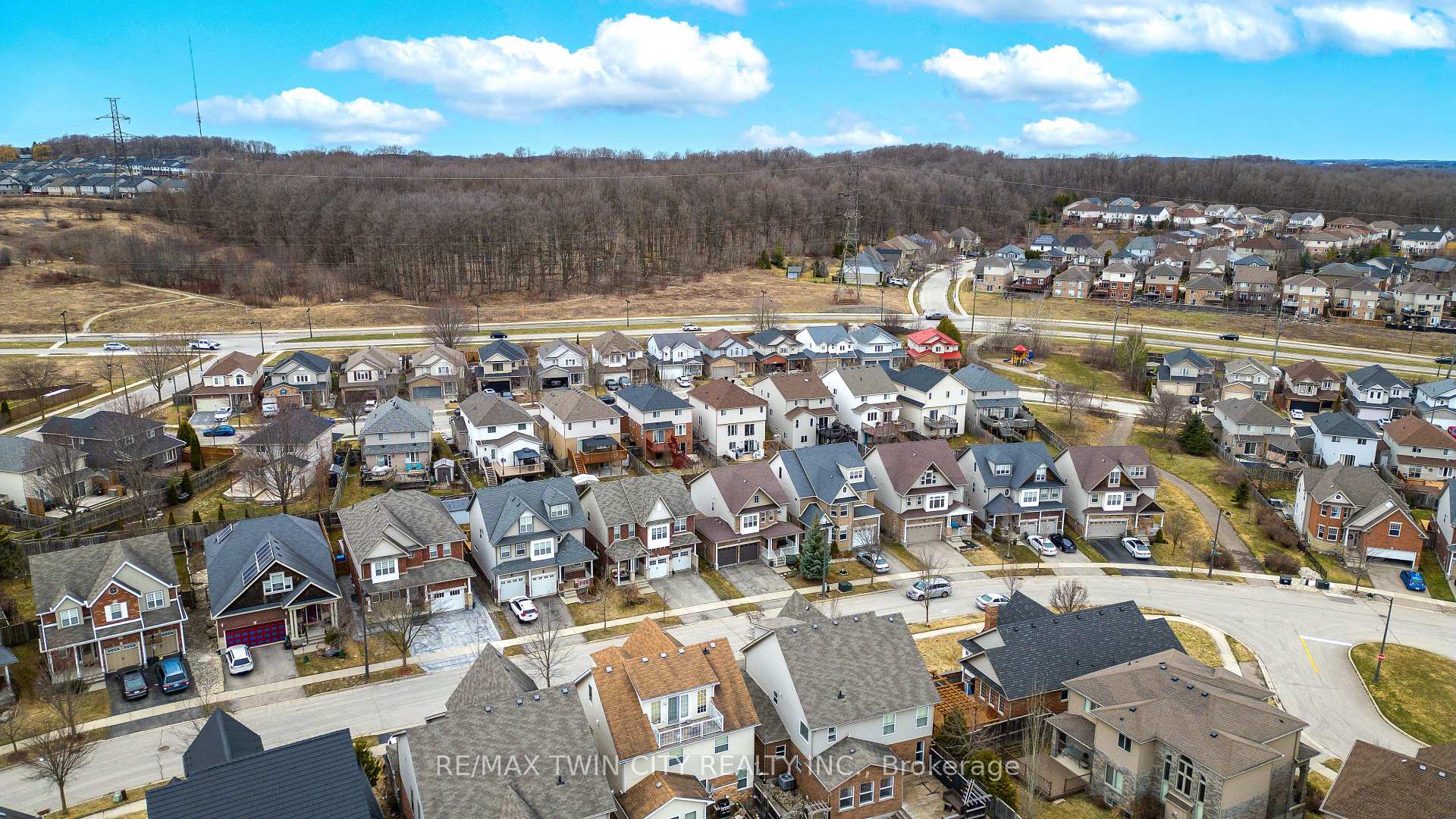 Photo 36 of 572 Altheim Crescent, Waterloo — HOMEH