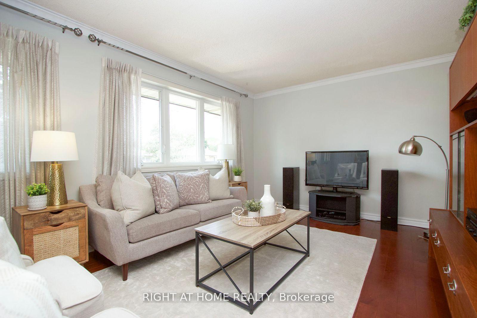 Photo 13 of 207 Hallett Avenue, Whitby, Lynde Creek — HOMEH