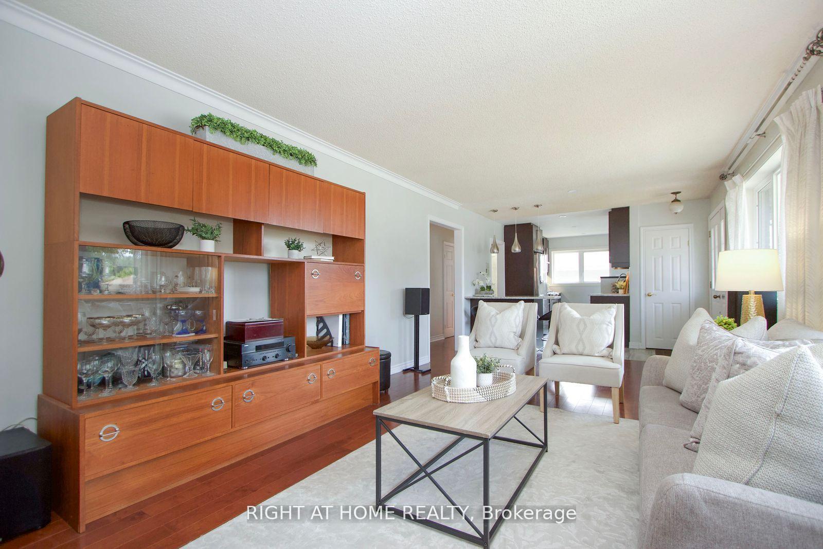 Photo 14 of 207 Hallett Avenue, Whitby, Lynde Creek — HOMEH