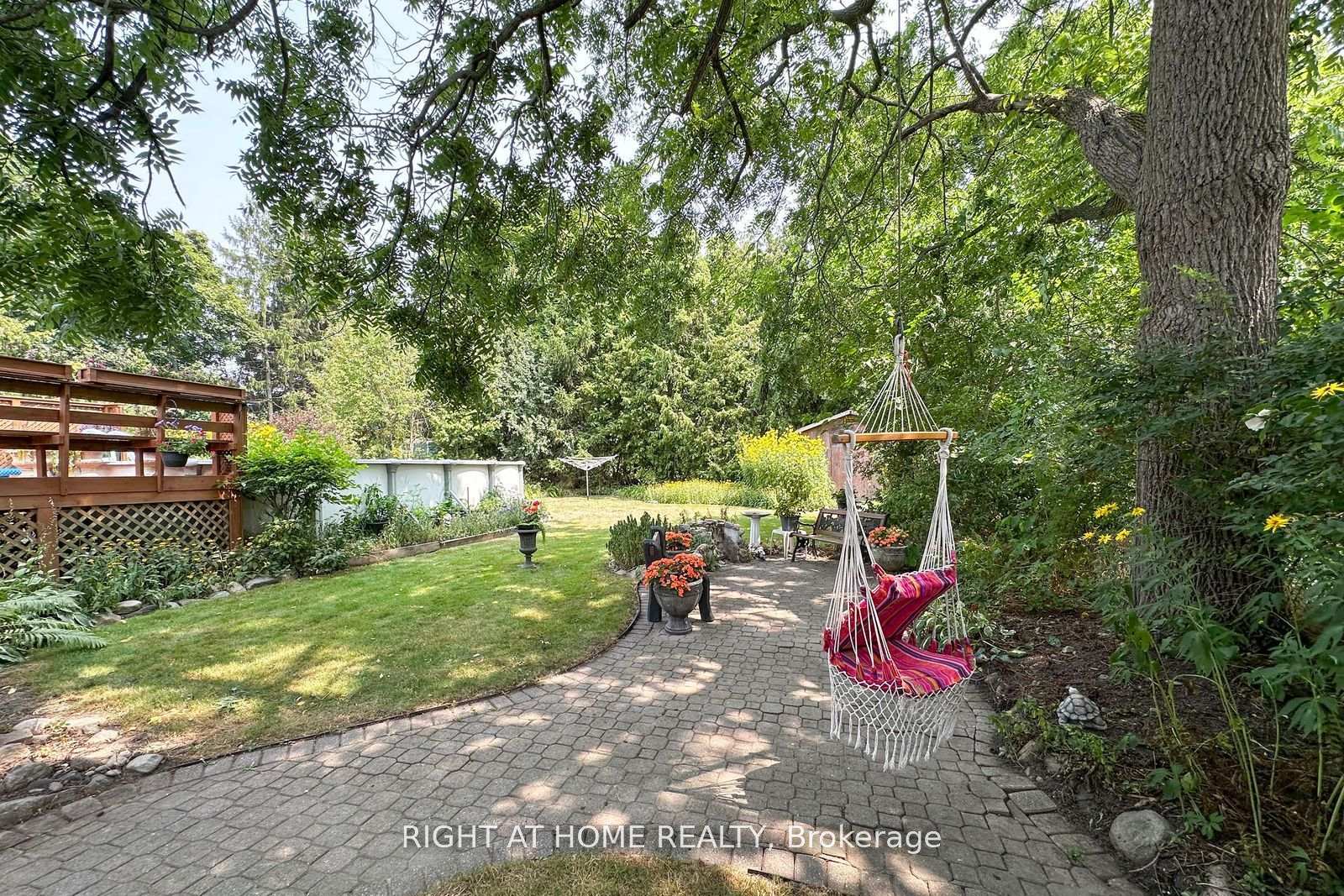 Photo 33 of 207 Hallett Avenue, Whitby, Lynde Creek — HOMEH