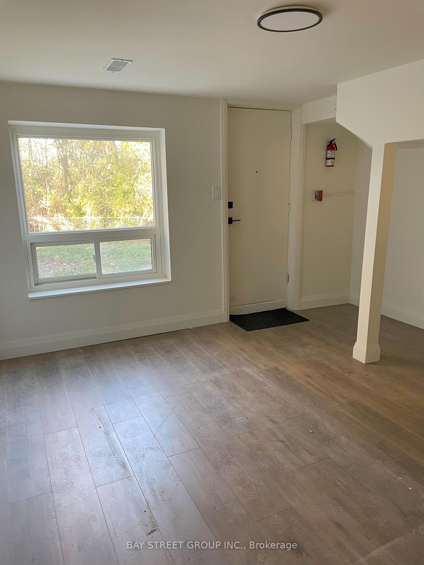Photo 9 of Unit 1, 517 Harris Court, Whitby, Downtown Whitby — HOMEH
