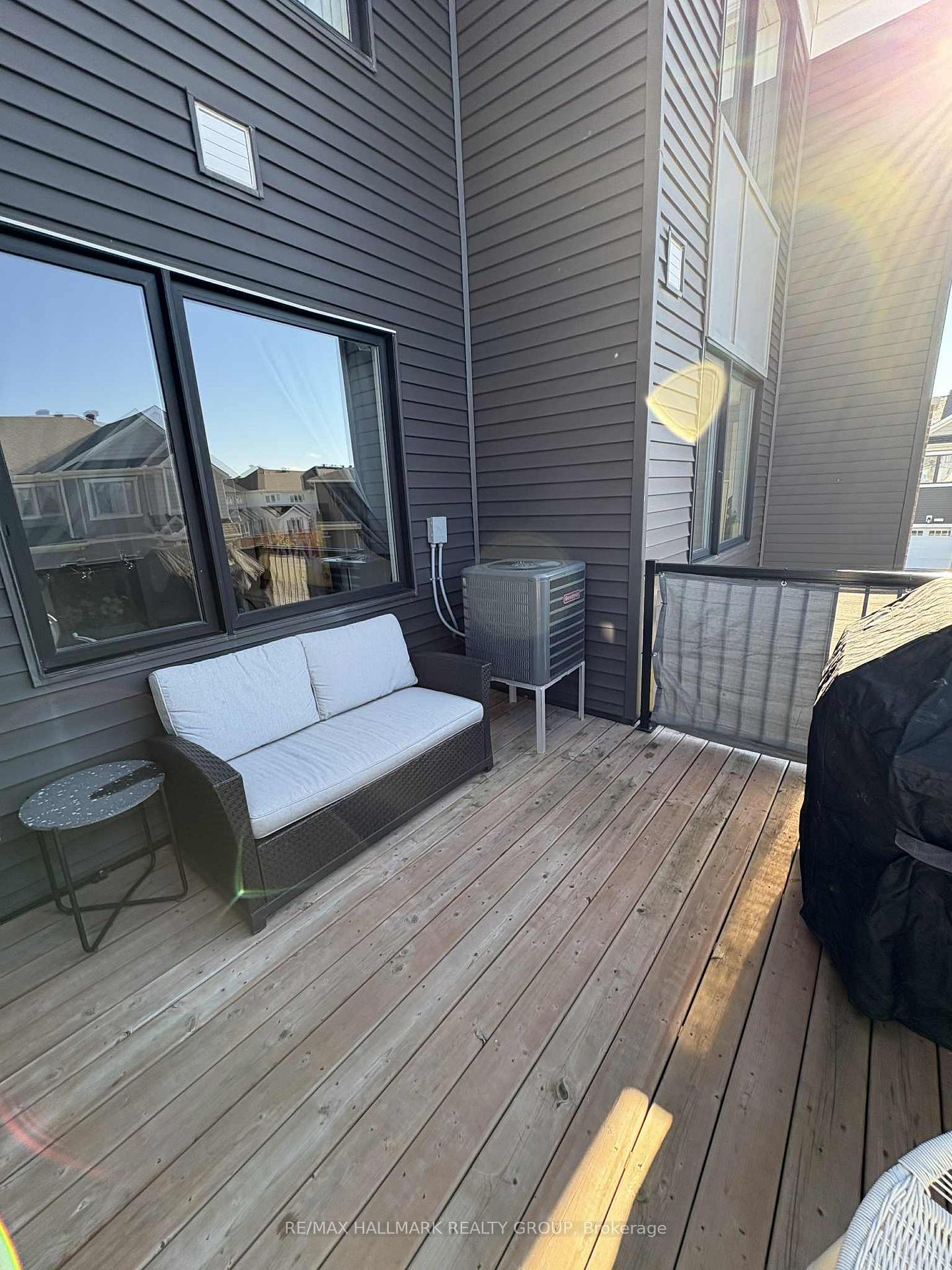 Photo 12 of 245 Atima Circle, Ottawa, Barrhaven - Half Moon Bay — HOMEH