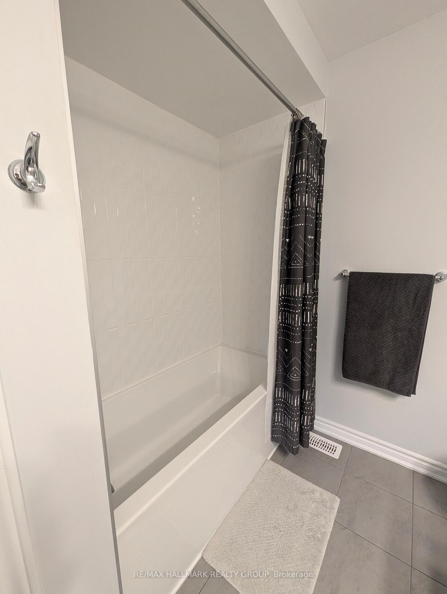 Photo 24 of 245 Atima Circle, Ottawa, Barrhaven - Half Moon Bay — HOMEH