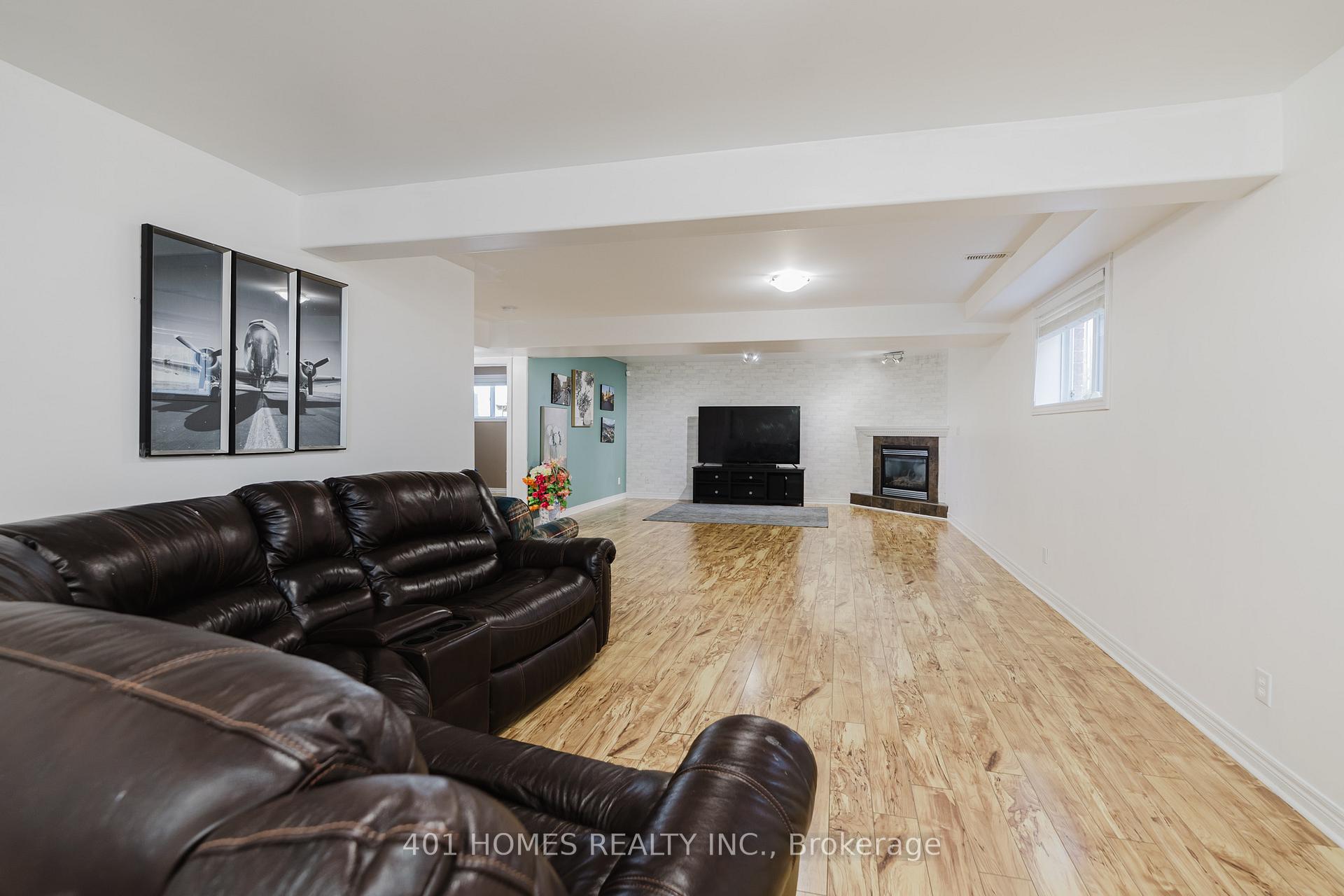Photo 26 of 3068 Troup Crescent E, Windsor — HOMEH