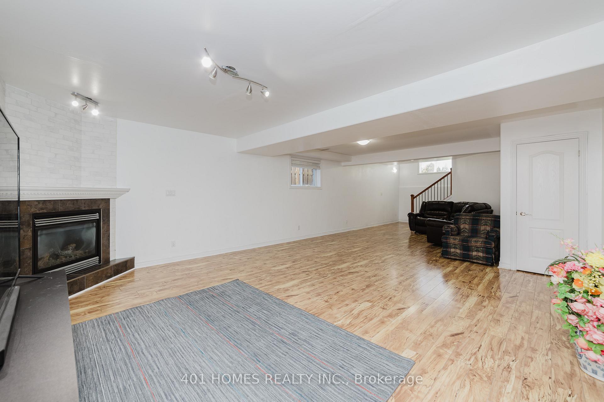 Photo 29 of 3068 Troup Crescent E, Windsor — HOMEH