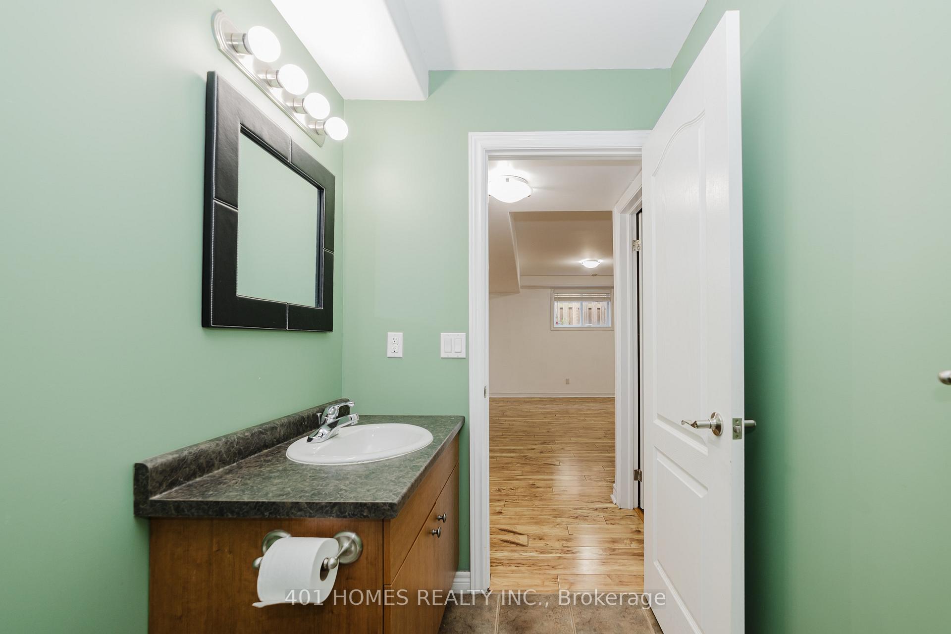 Photo 32 of 3068 Troup Crescent E, Windsor — HOMEH