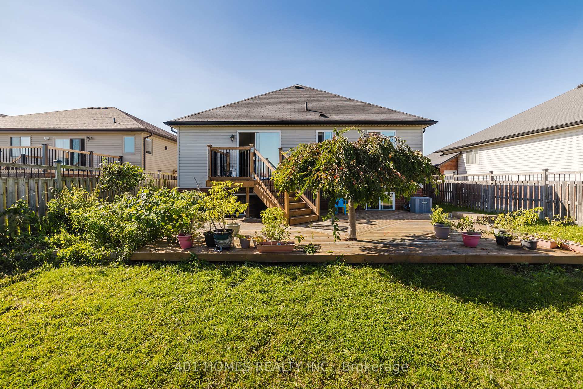Photo 38 of 3068 Troup Crescent E, Windsor — HOMEH