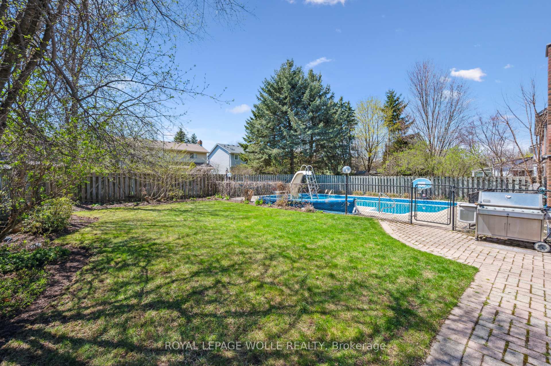 Photo 40 of 591 Deer Run Drive, Waterloo — HOMEH