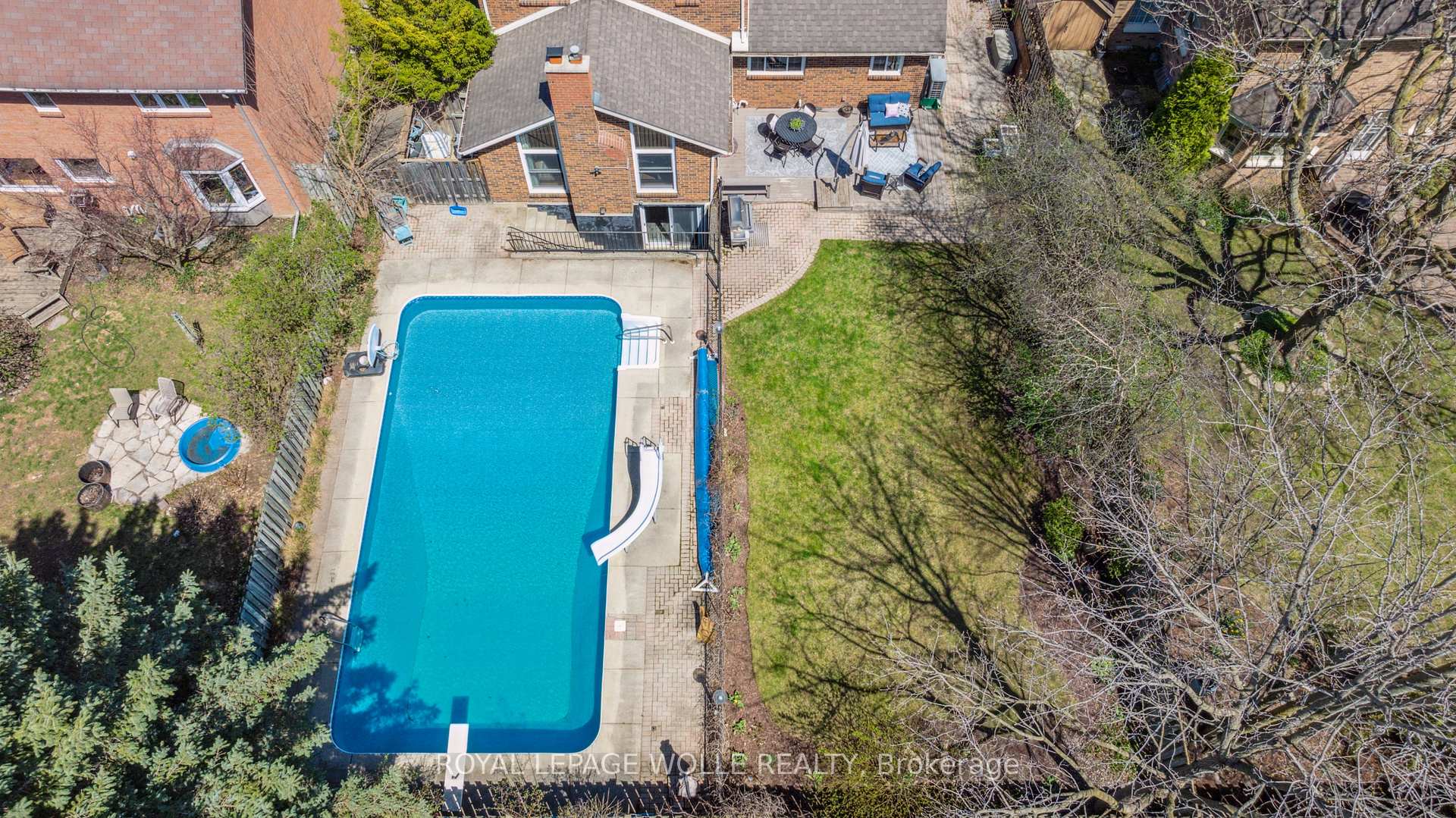 Photo 48 of 591 Deer Run Drive, Waterloo — HOMEH