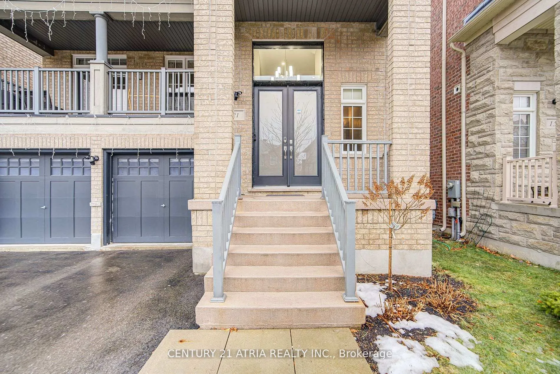Photo 2 of 21 Haven Road, Vaughan, Patterson — HOMEH