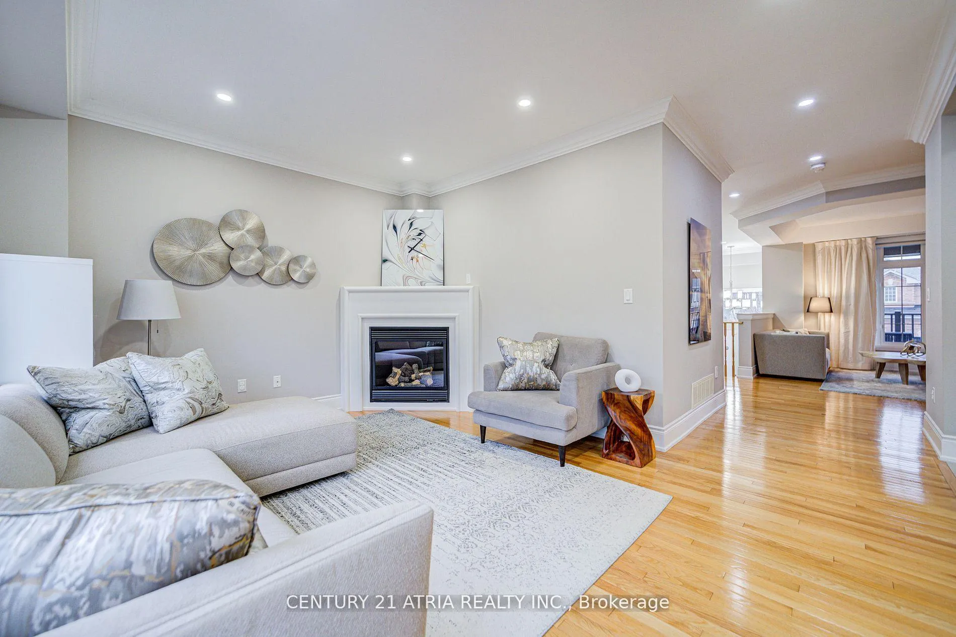 Photo 14 of 21 Haven Road, Vaughan, Patterson — HOMEH
