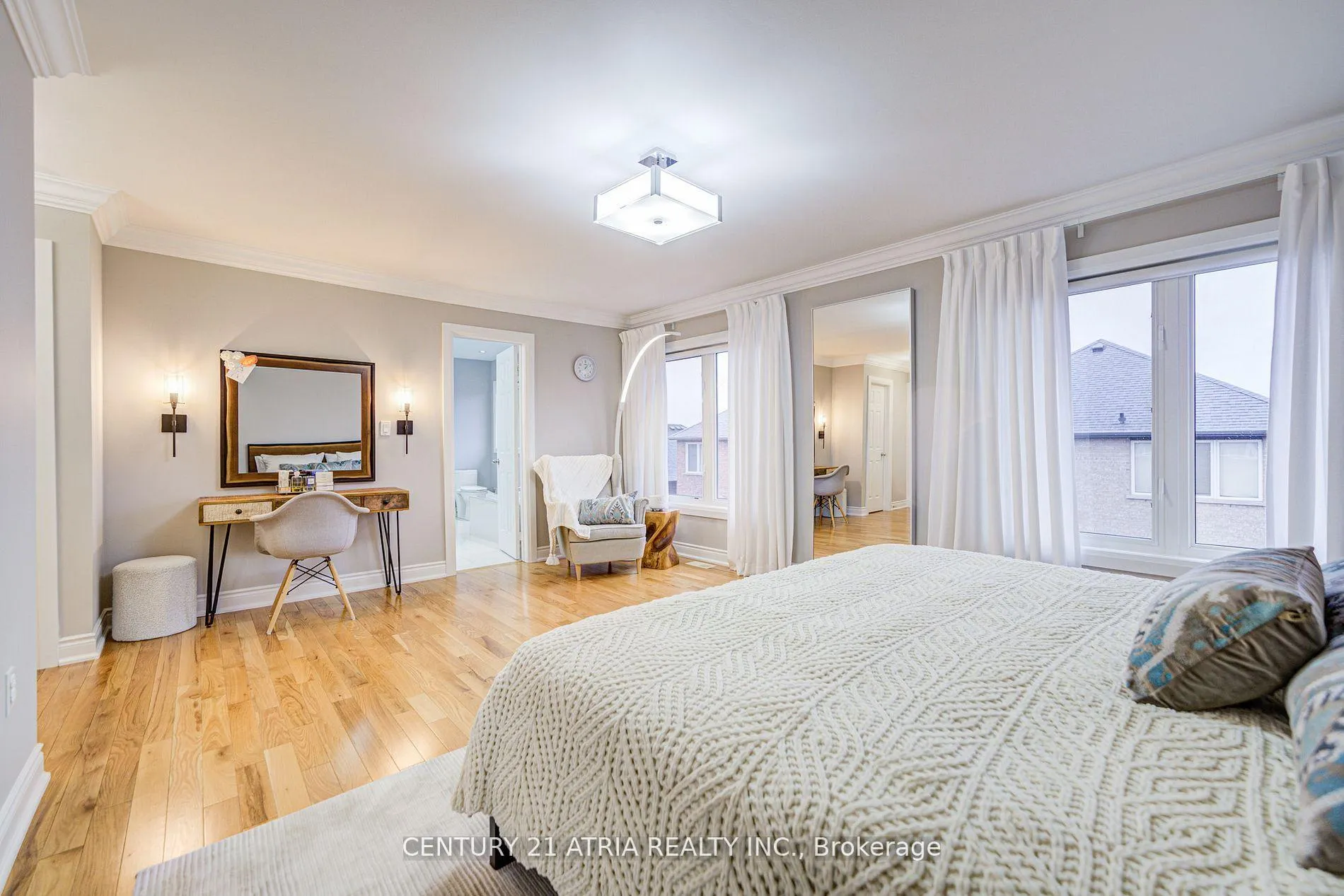 Photo 24 of 21 Haven Road, Vaughan, Patterson — HOMEH