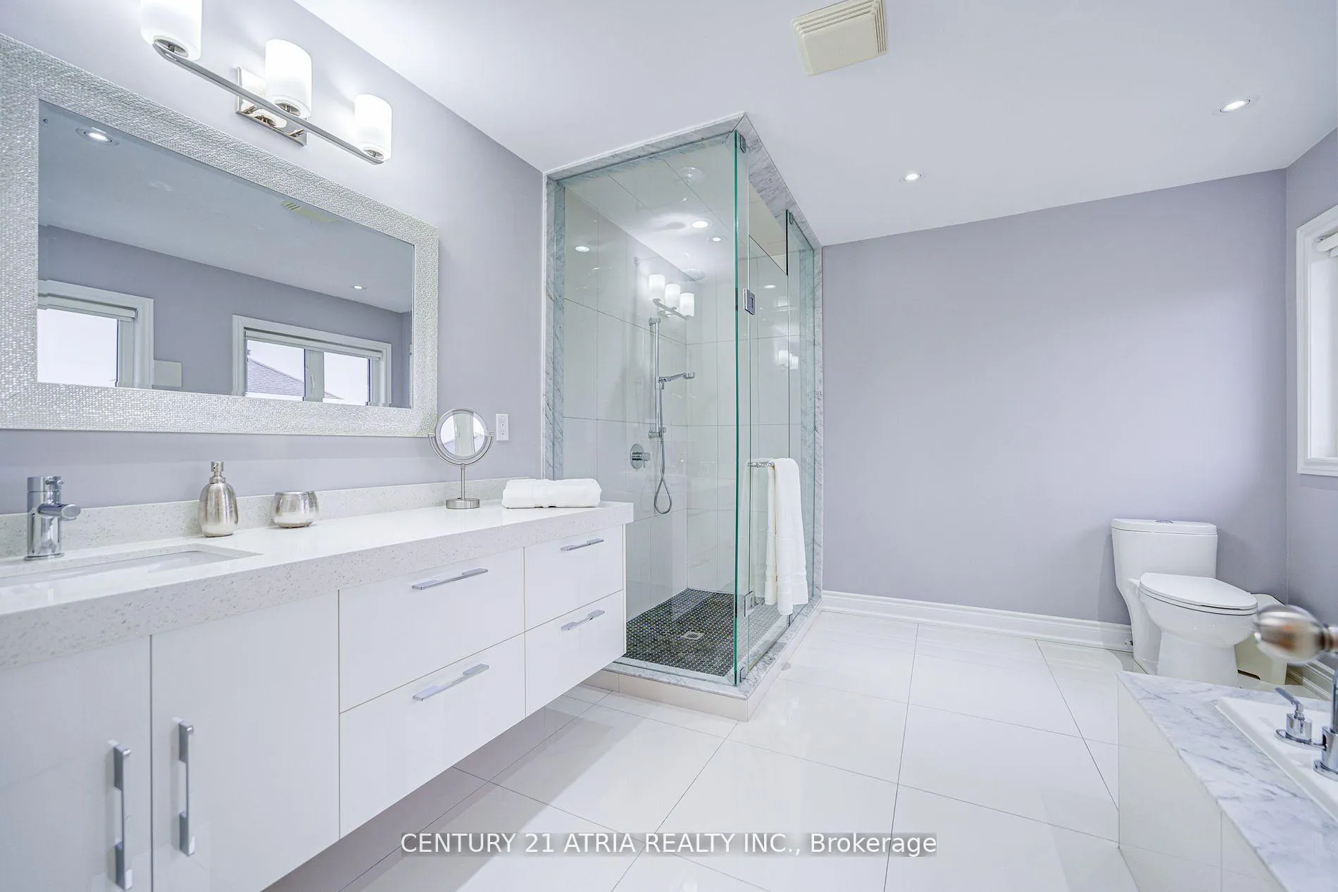Photo 25 of 21 Haven Road, Vaughan, Patterson — HOMEH