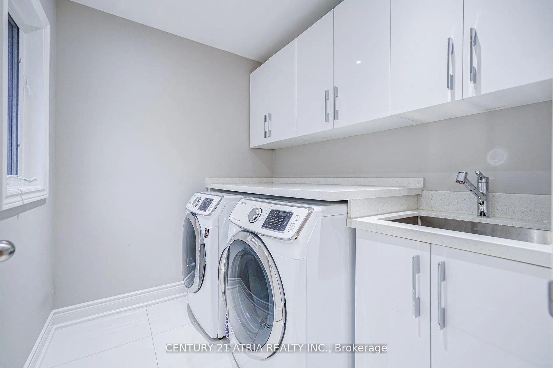 Photo 33 of 21 Haven Road, Vaughan, Patterson — HOMEH